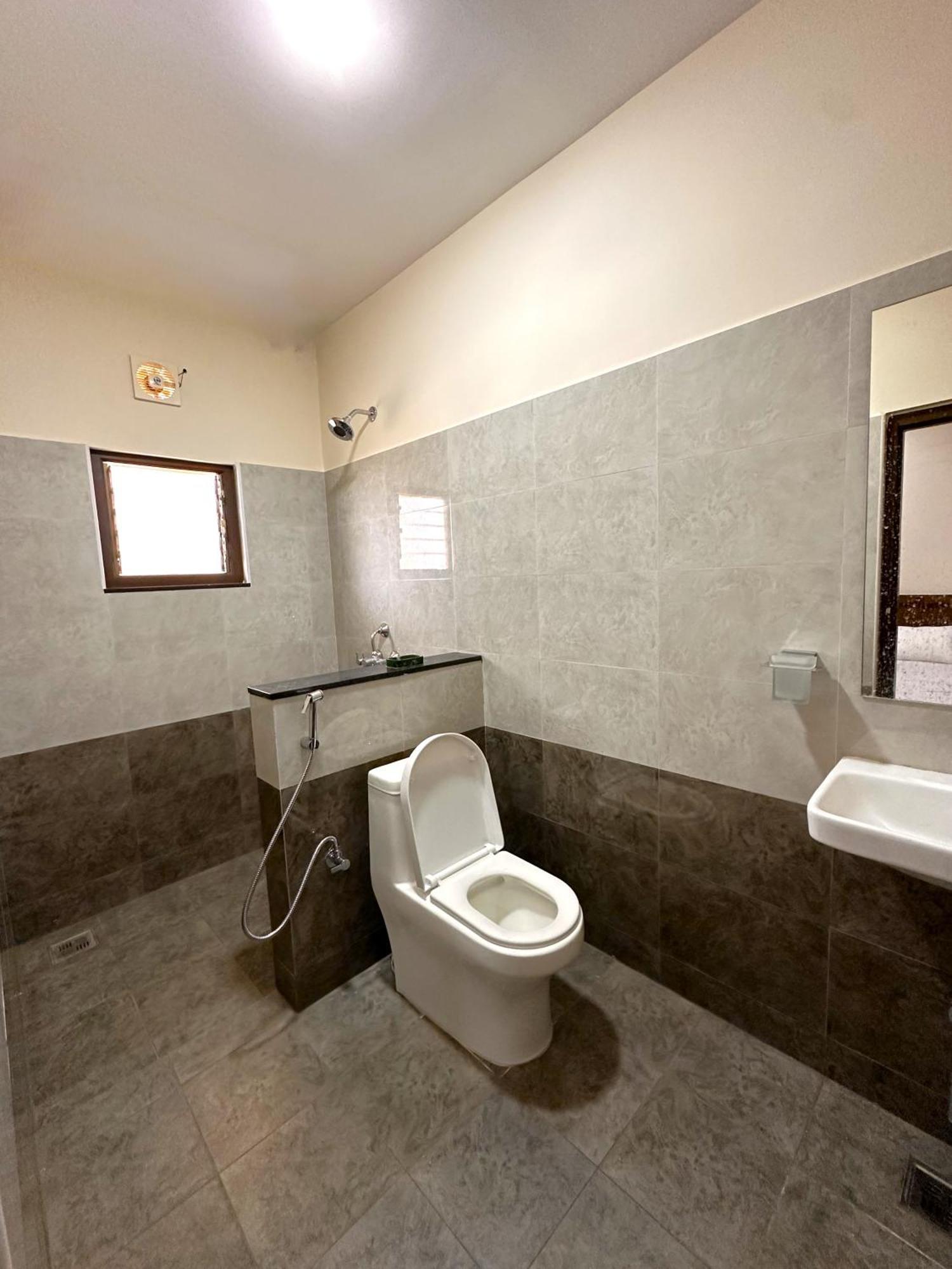 Tulip Homes Coimbatore Exterior photo